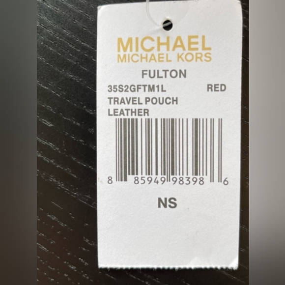 Michael Kors Red Fulton Leather Pouch - Picture 6 of 8